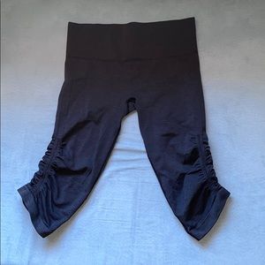 Lululemon Women's In The Flow Crop Pants Seamless